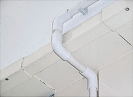 Tecnosystemi TCR-21 Rigid Condensate Drain Pipe Installation With Elbows For Air Conditioning And HVAC Drainage